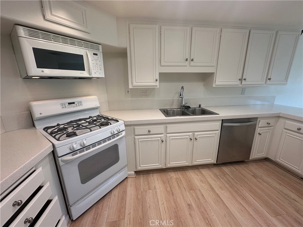 2602 Calle Elegante Property Photo 17