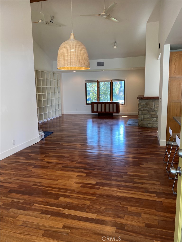 3304 Pacific Avenue Property Photo 6