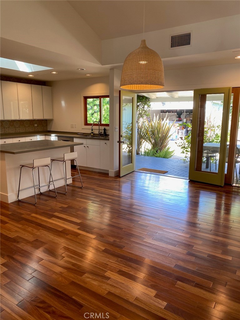 3304 Pacific Avenue Property Photo 7