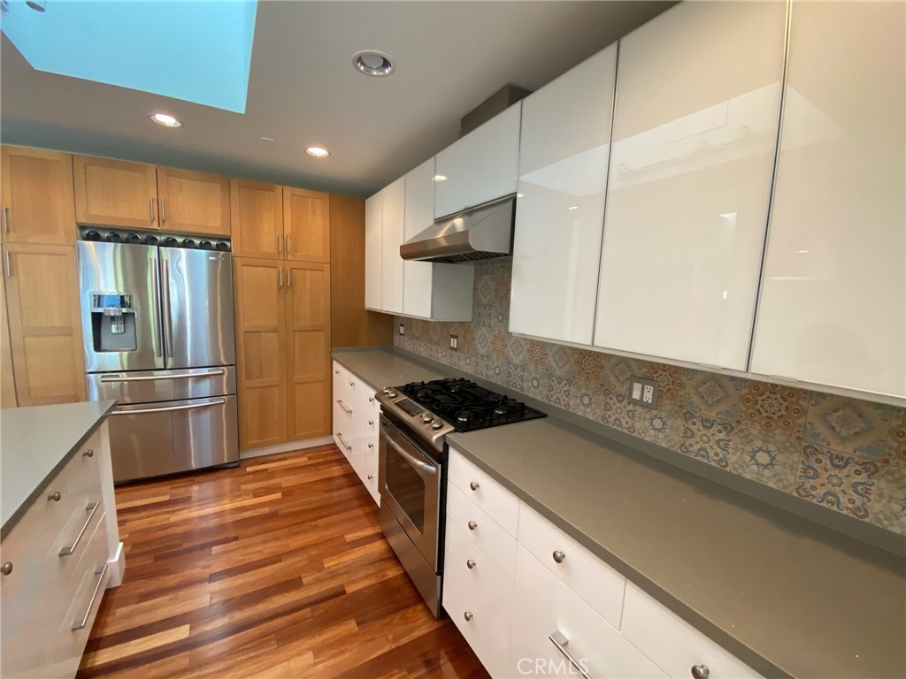 3304 Pacific Avenue Property Photo 10