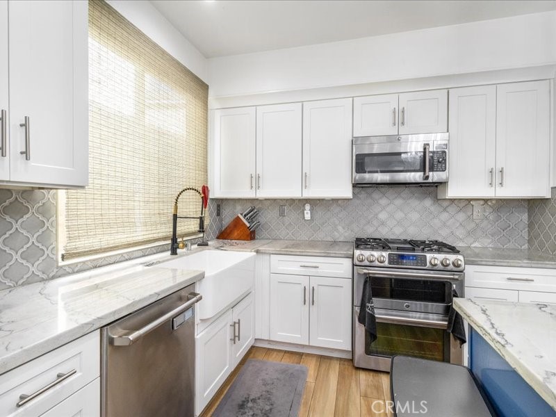 22821 Oak Knoll Property Photo 15
