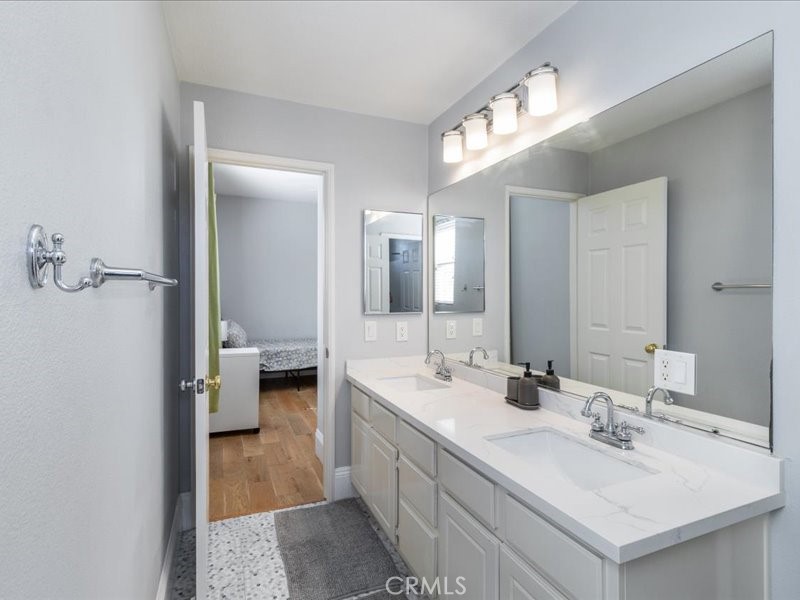 22821 Oak Knoll Property Photo 49