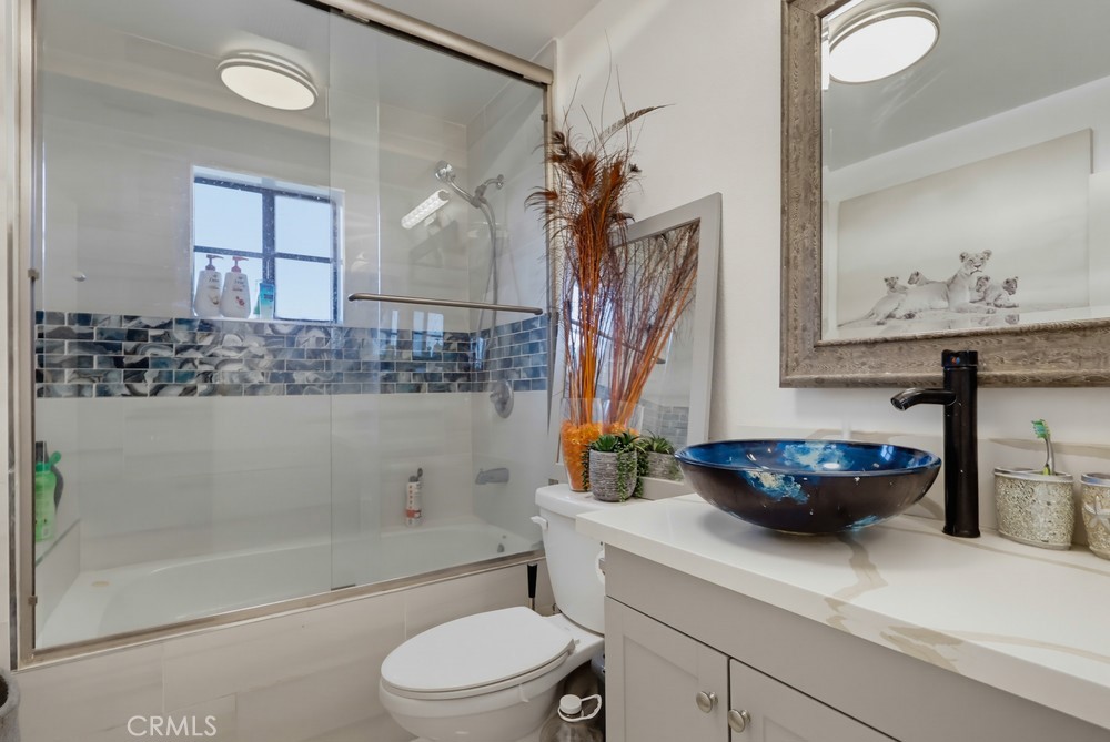 4163 W 160th Property Photo 4