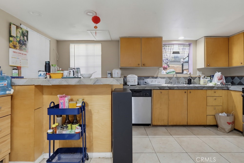 4163 W 160th Property Photo 27