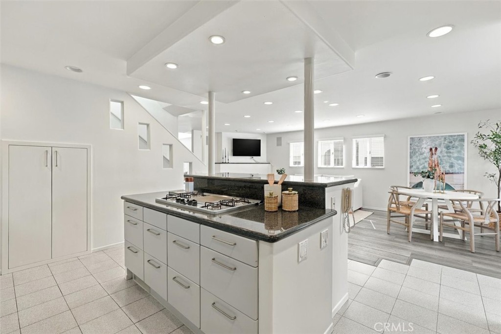 17 16th Street Property Photo 16