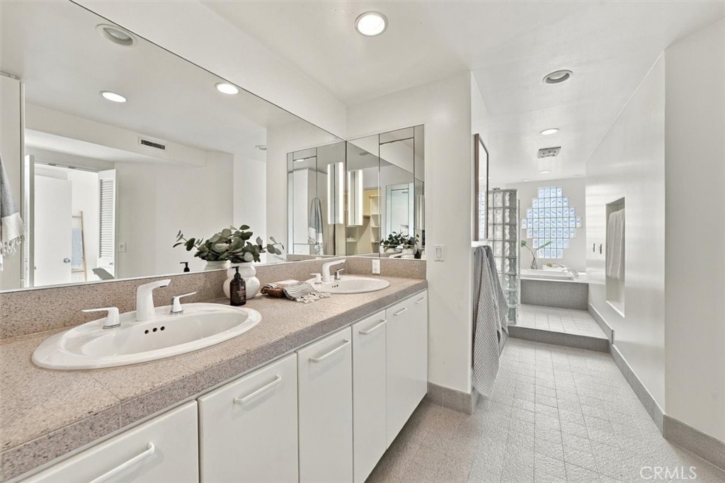 17 16th Street Property Photo 22