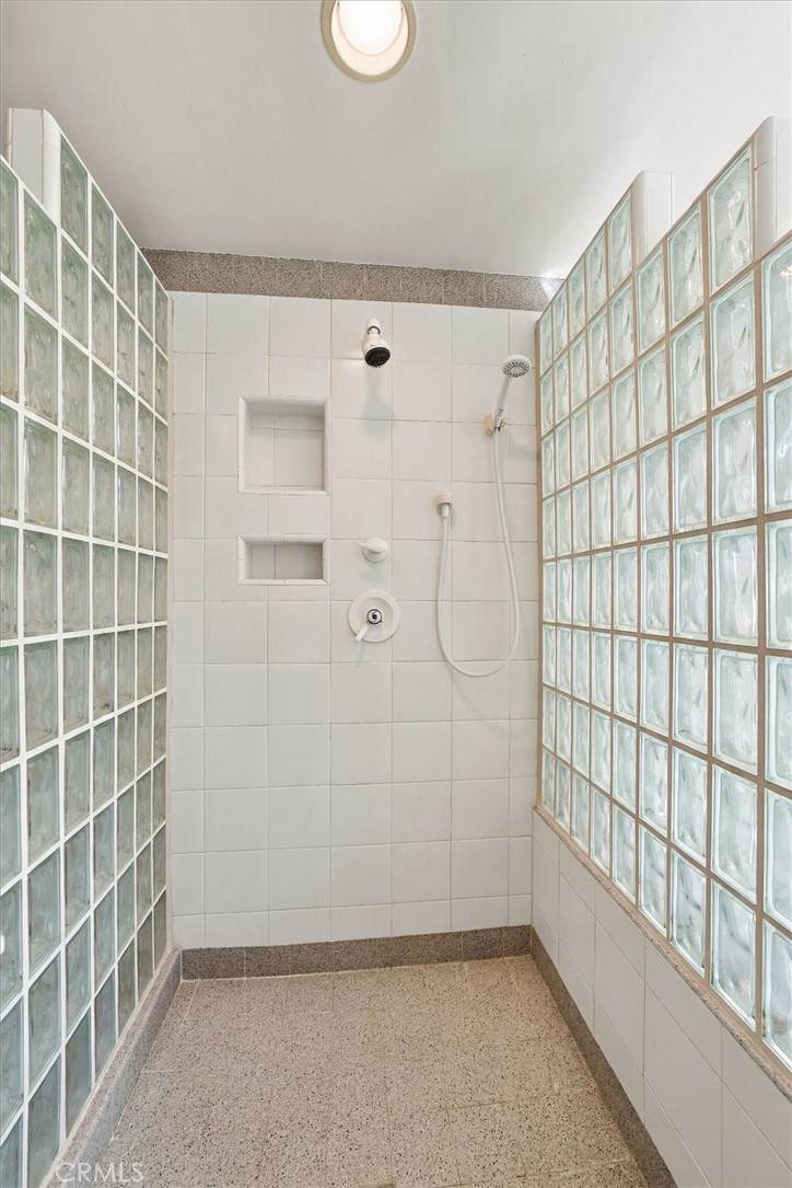 17 16th Street Property Photo 25