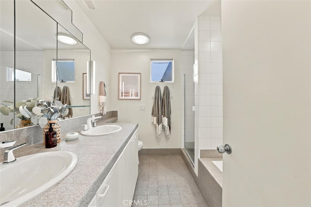 17 16th Street Property Photo 33