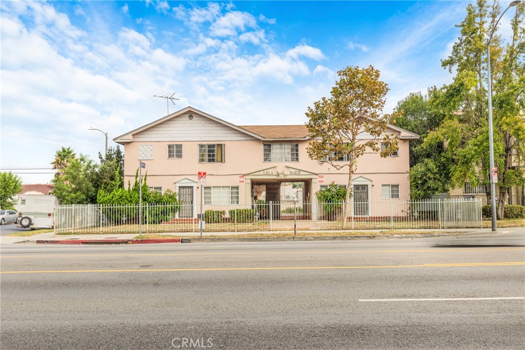 1861 W Martin Luther King Jr Boulevard Property Photo 2
