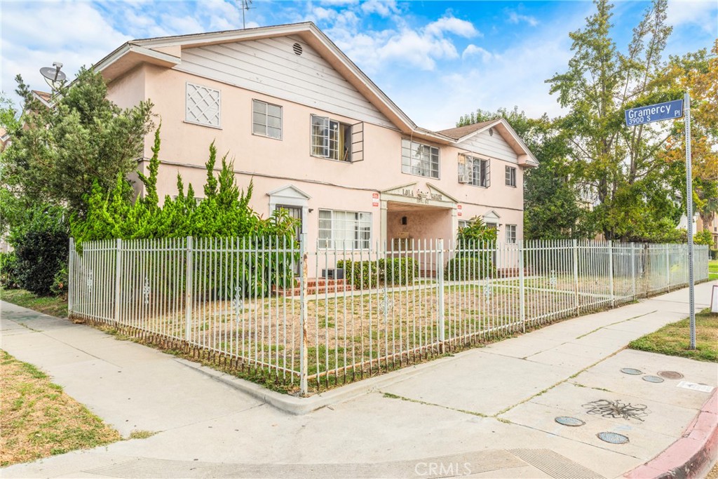 1861 W Martin Luther King Jr Boulevard Property Photo 3
