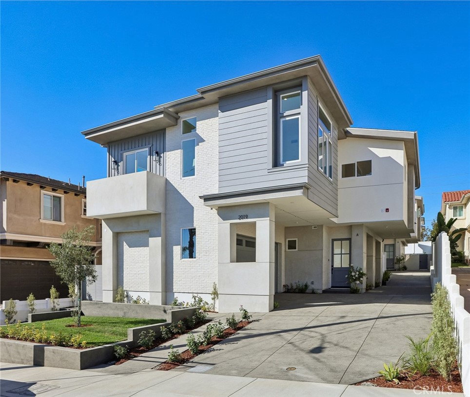 2019 Huntington Lane A Property Photo 1