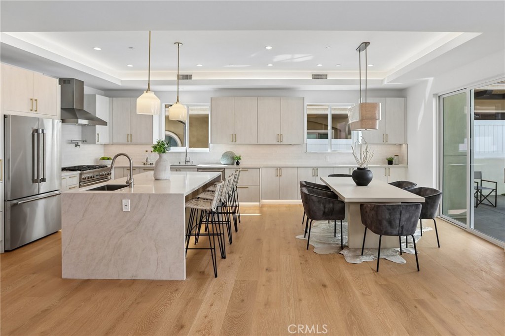 2019 Huntington Lane A Property Photo 17