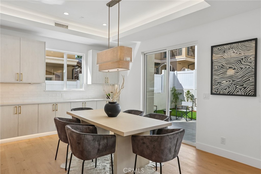 2019 Huntington Lane A Property Photo 18