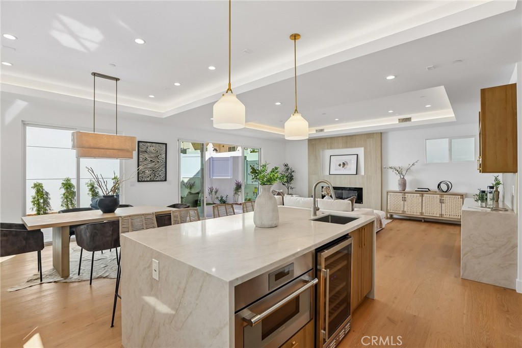 2019 Huntington Lane A Property Photo 19