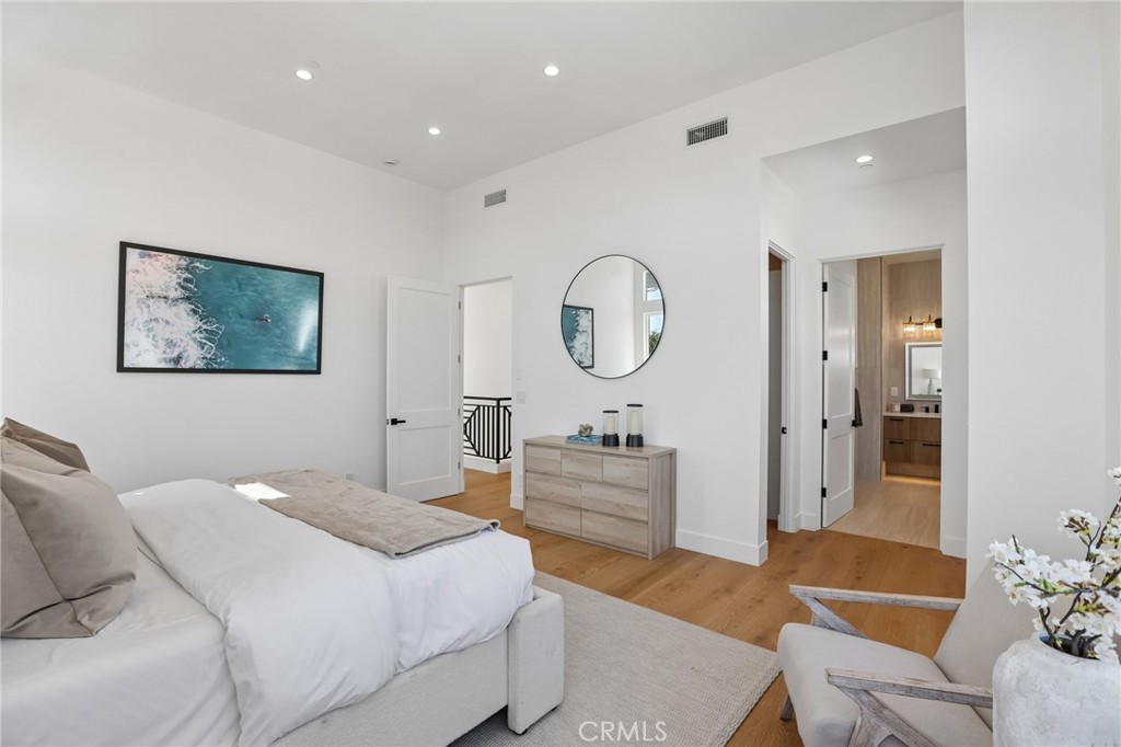 2019 Huntington Lane A Property Photo 28
