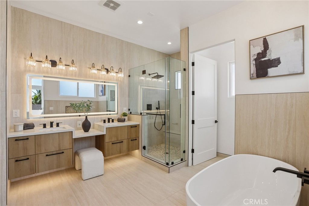 2019 Huntington Lane A Property Photo 30