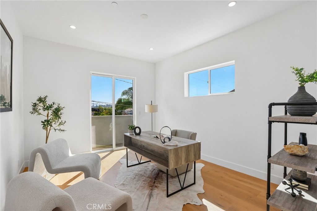 2019 Huntington Lane A Property Photo 33