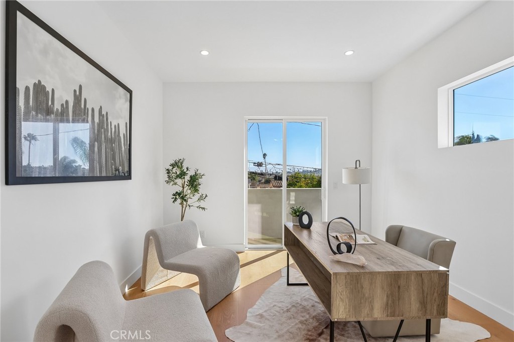 2019 Huntington Lane A Property Photo 34