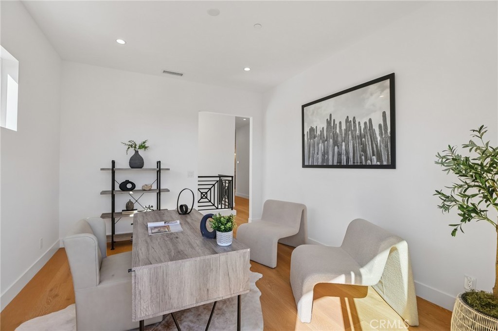 2019 Huntington Lane A Property Photo 35