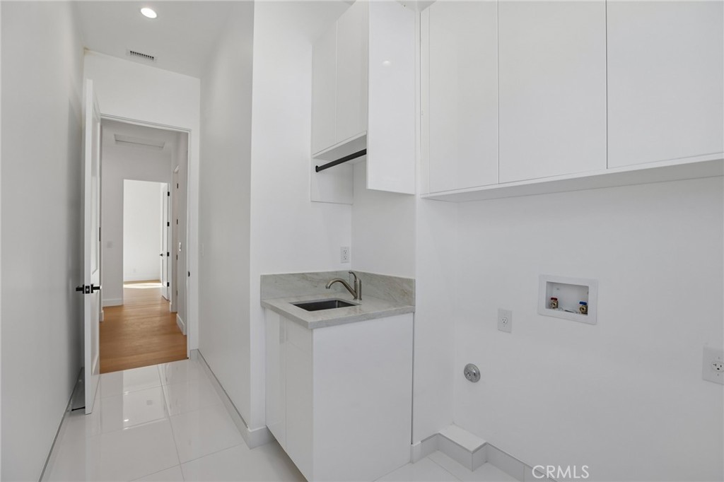 2019 Huntington Lane A Property Photo 48