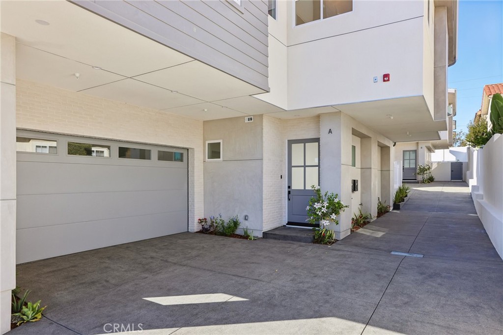 2019 Huntington Lane A Property Photo 52
