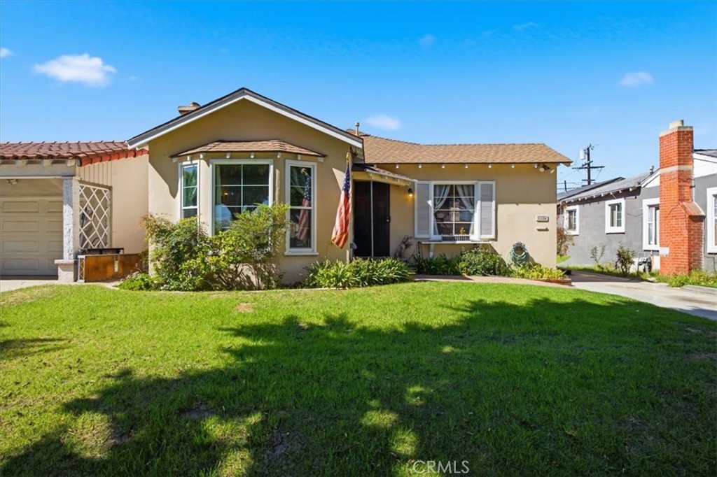1135 S Fir Avenue Property Photo 1