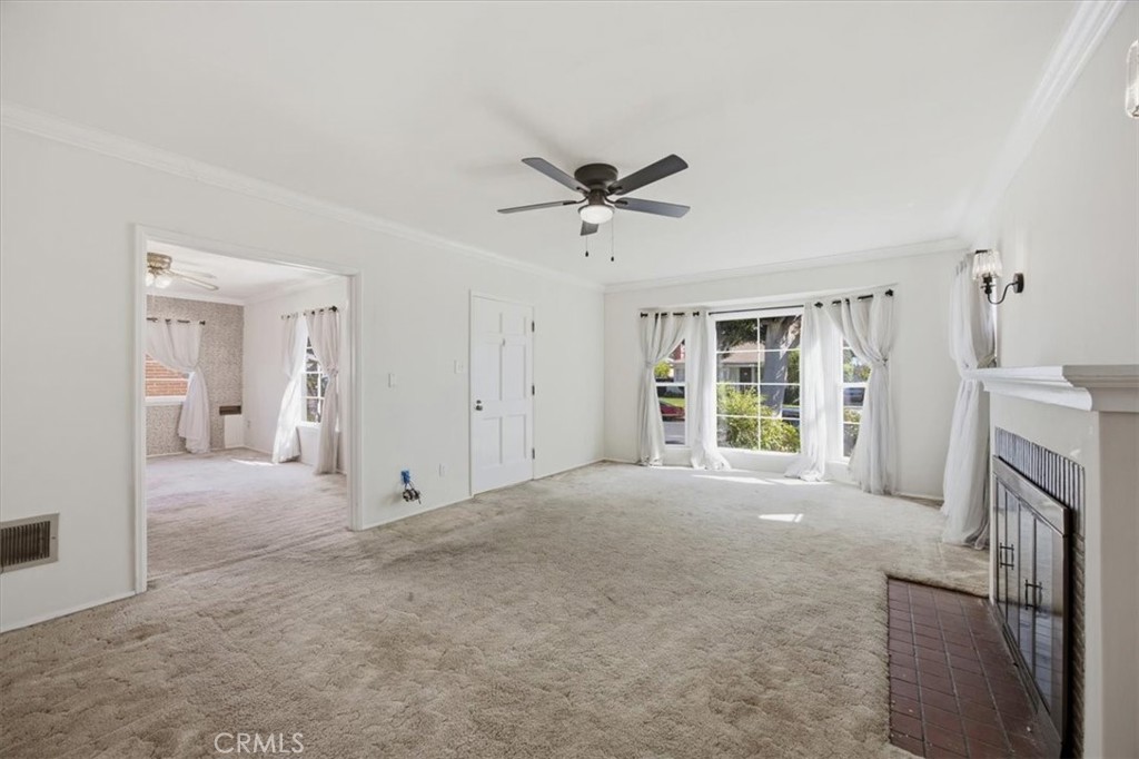 1135 S Fir Avenue Property Photo 2