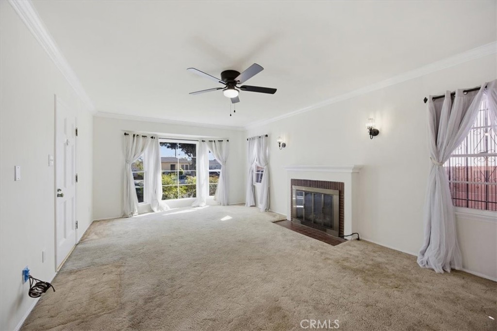 1135 S Fir Avenue Property Photo 3