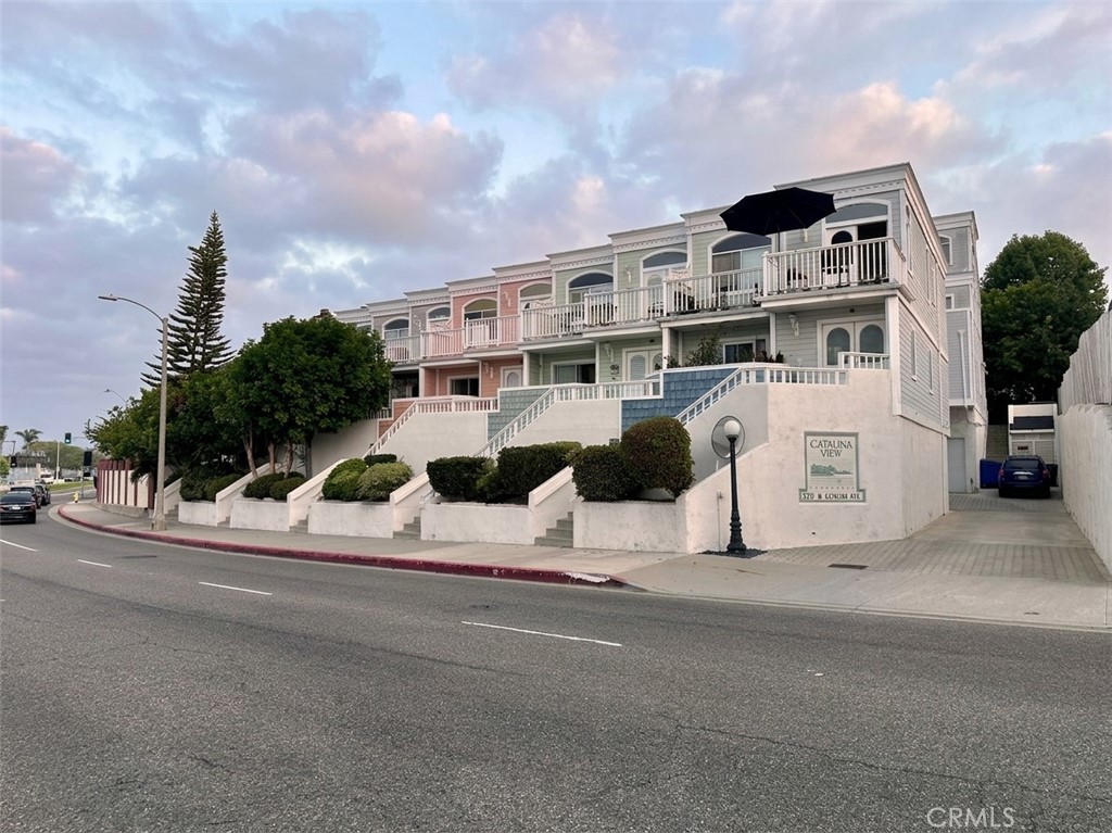 320 N Catalina Avenue 3 Property Photo 1