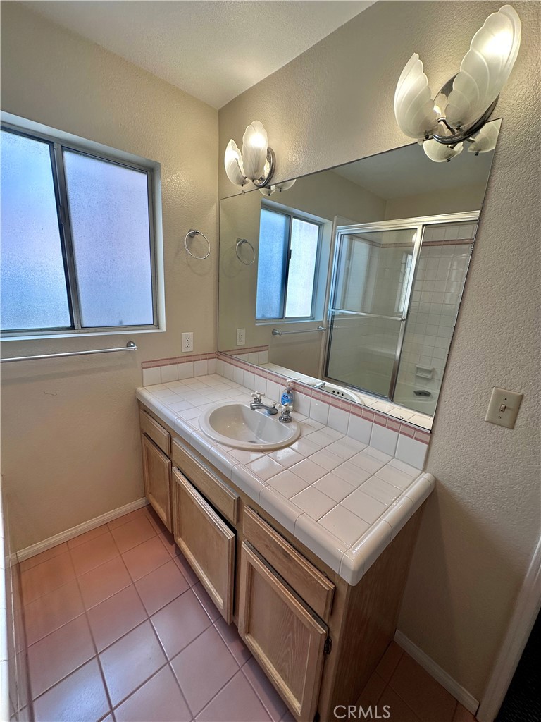 320 N Catalina Avenue 3 Property Photo 23