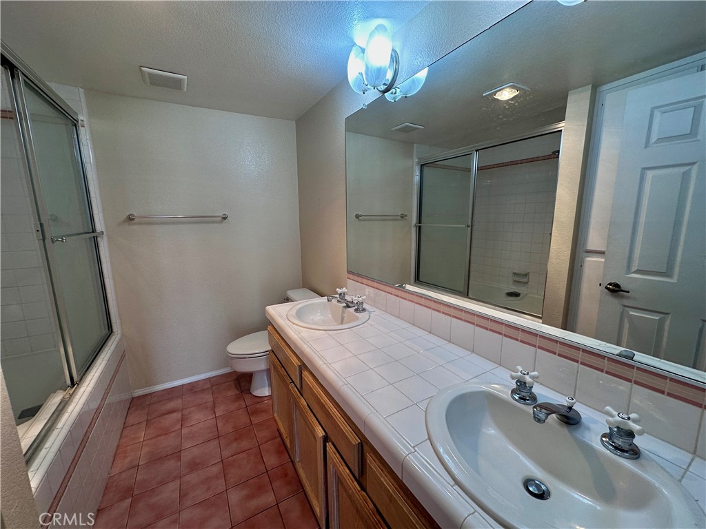 320 N Catalina Avenue 3 Property Photo 28
