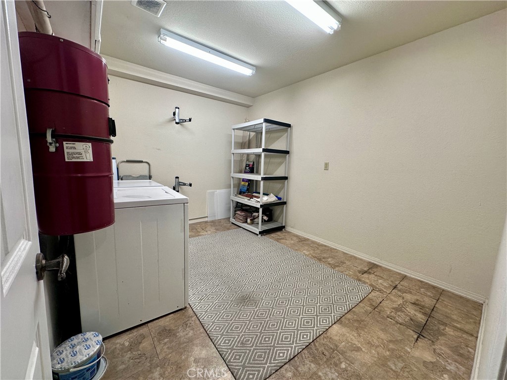 320 N Catalina Avenue 3 Property Photo 35