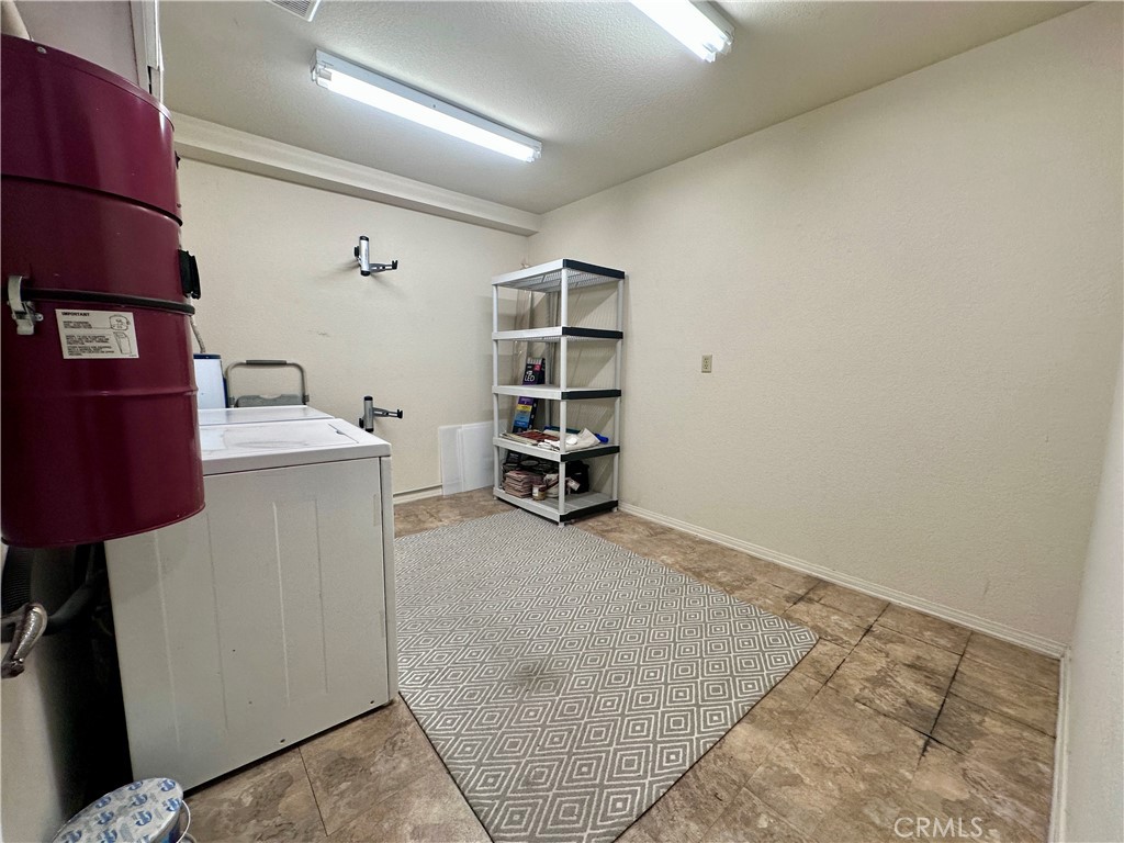 320 N Catalina Avenue 3 Property Photo 36