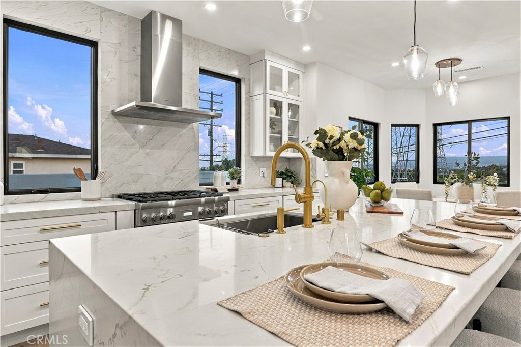 1903 190th Street Property Photo 7