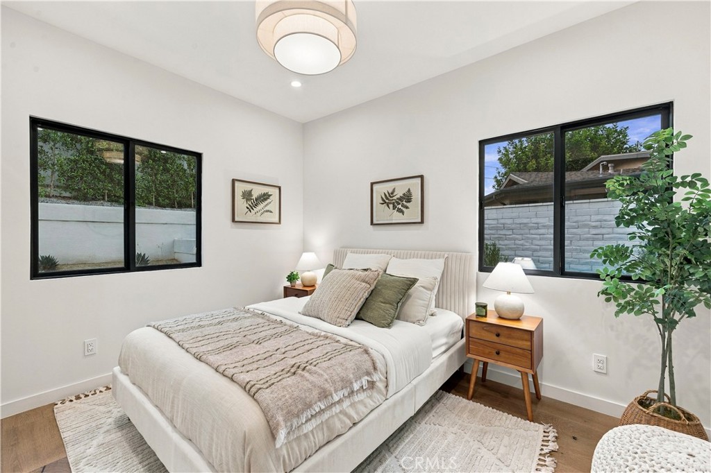 1903 190th Street Property Photo 15