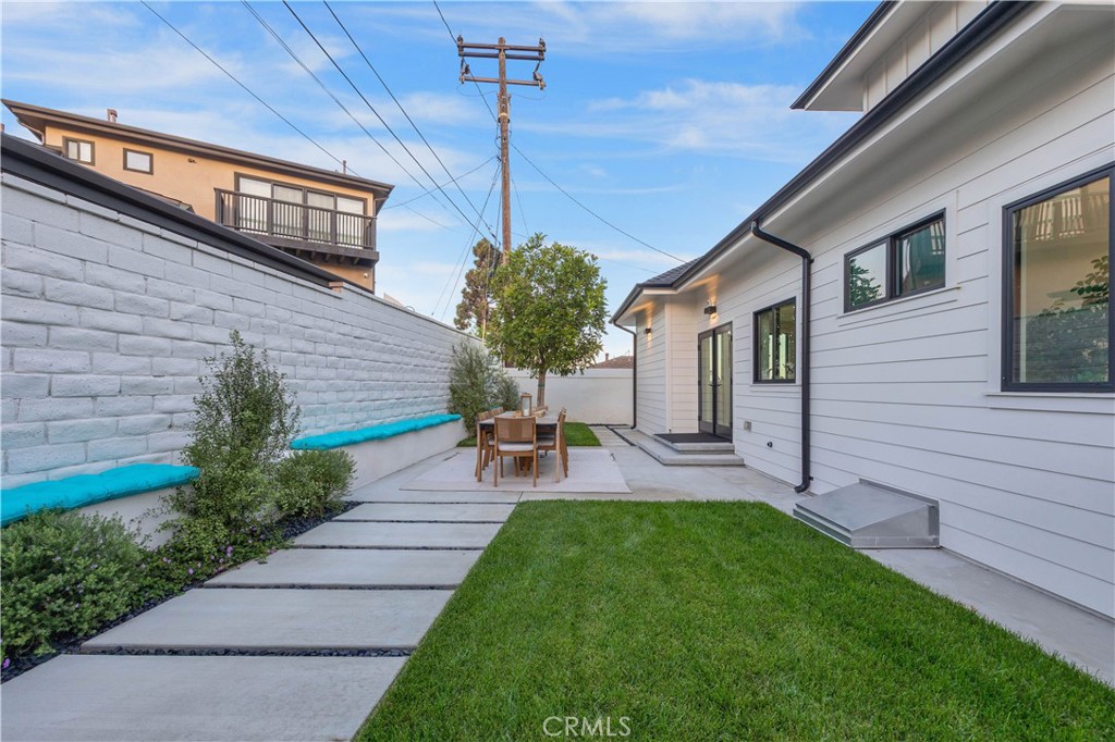 1903 190th Street Property Photo 32