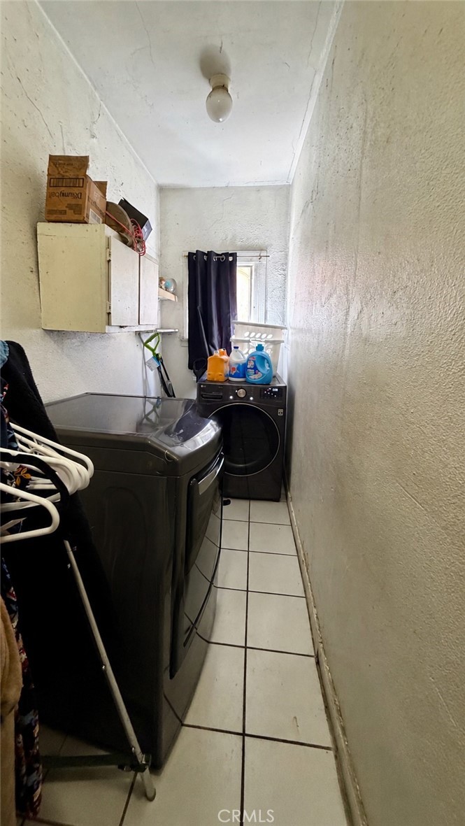 122 N Fickett St Property Photo 11