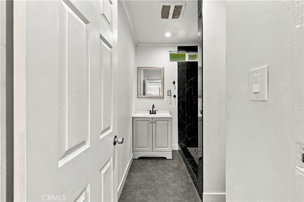 1836 E 71st Property Photo 17
