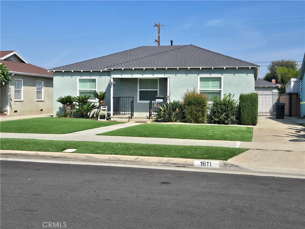 1611 W 154th Place Property Photo 1