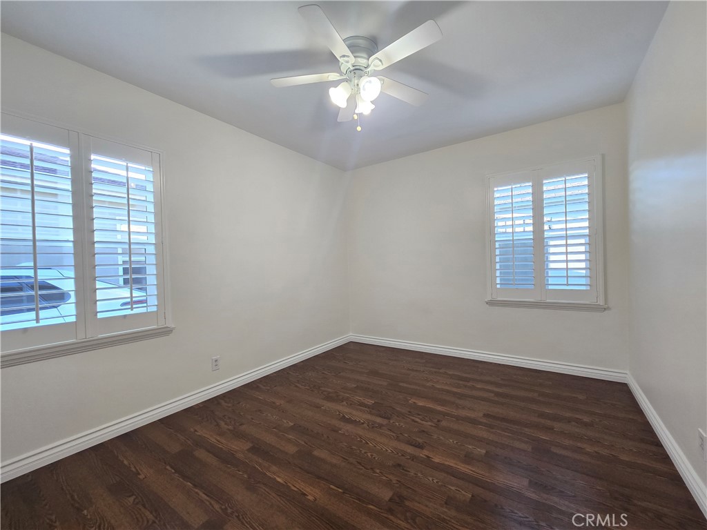 1611 W 154th Place Property Photo 8