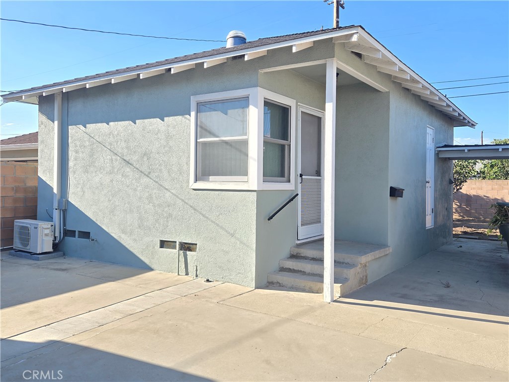 1611 W 154th Place Property Photo 11