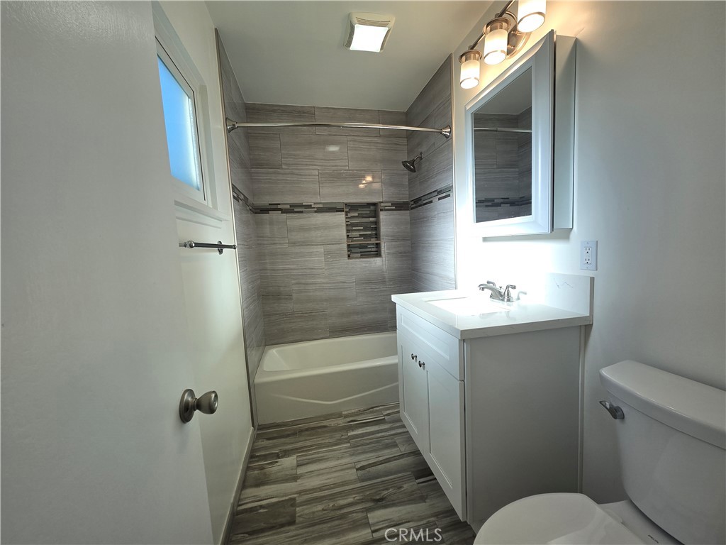 1611 W 154th Place Property Photo 16