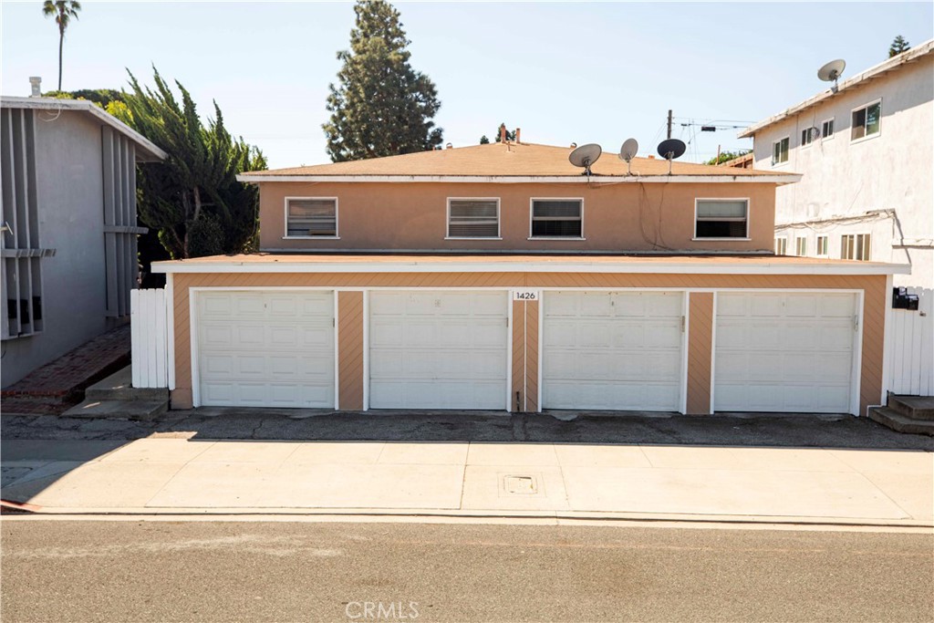 1426 Manhattan Beach Property Photo 1