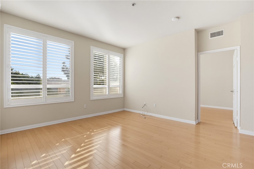 2742 Cabrillo Avenue 212 Property Photo 15