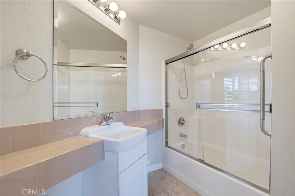 2742 Cabrillo Avenue 212 Property Photo 25
