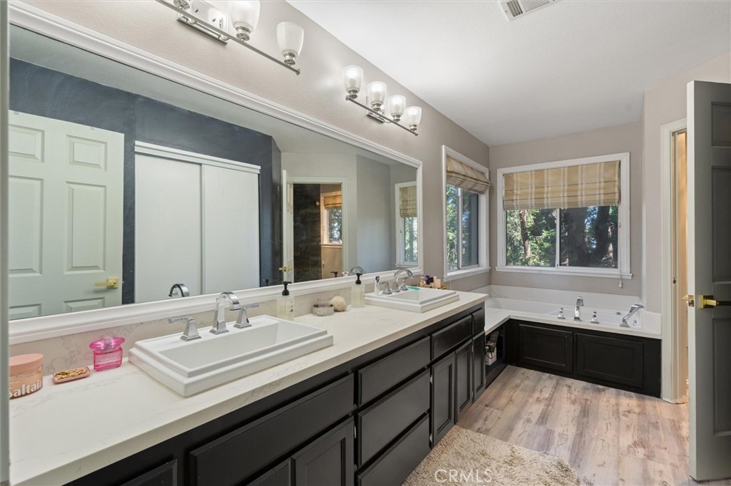 23788 Inspiration Property Photo 24