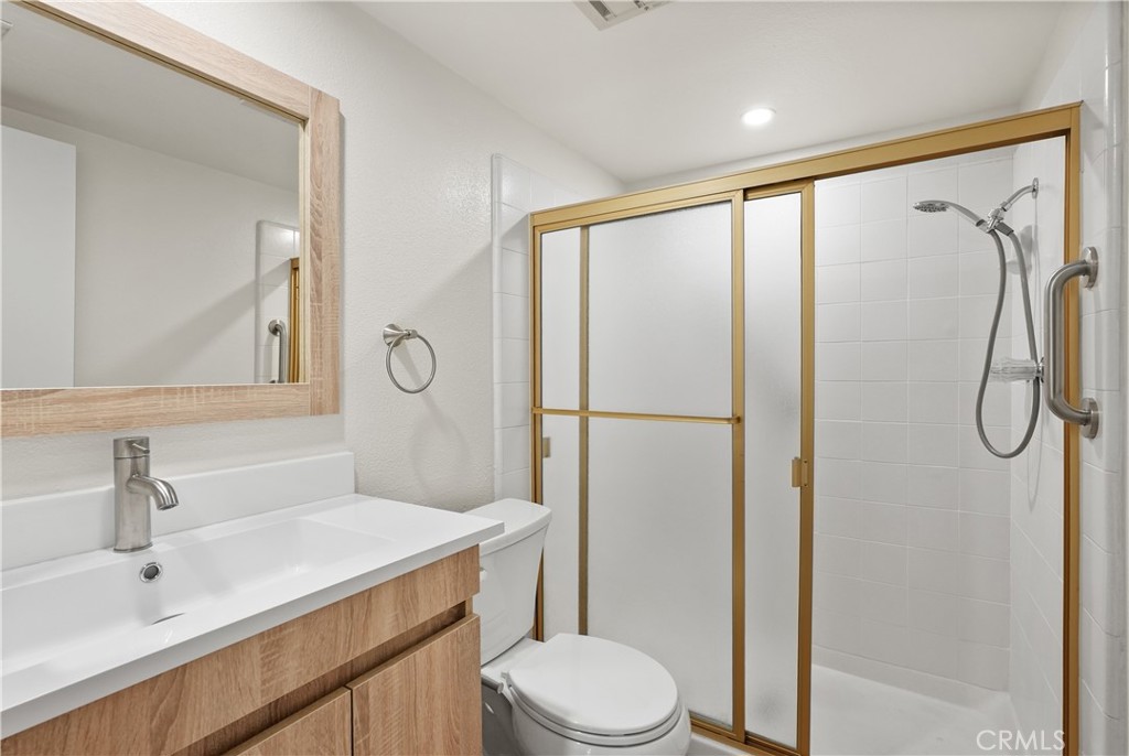 22544 Jeffrey Mark Court 1 Property Photo 18