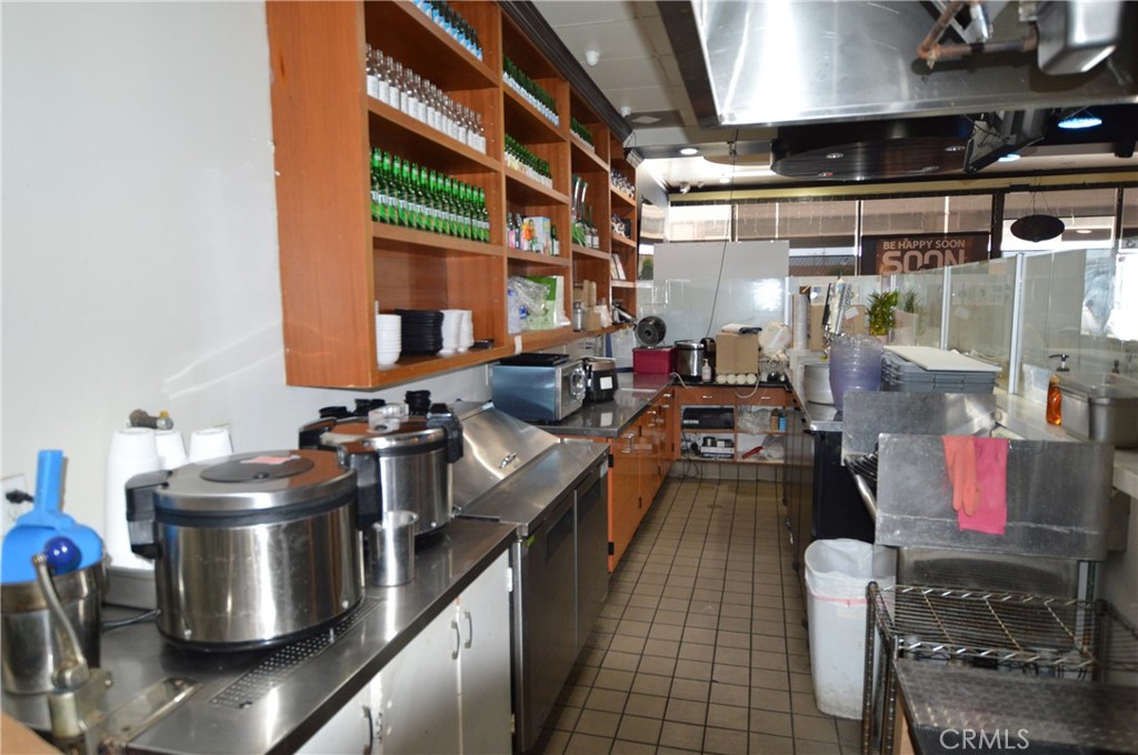 1610 Redondo Beach 3 Property Photo 17