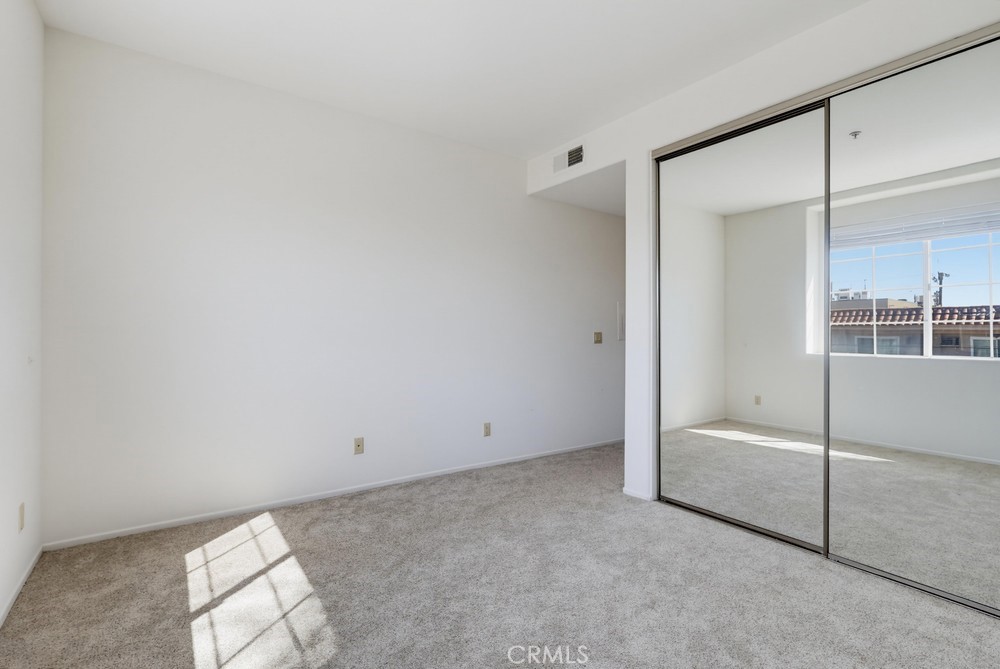 1522 S Saltair Ave 206 Property Photo 50