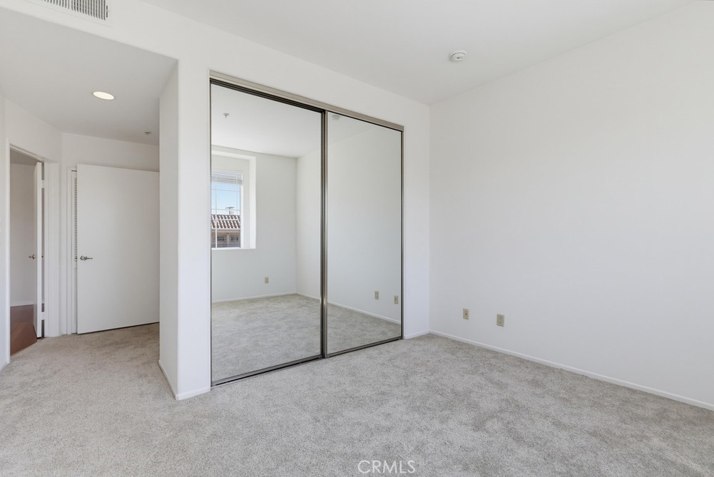 1522 S Saltair Ave 206 Property Photo 51